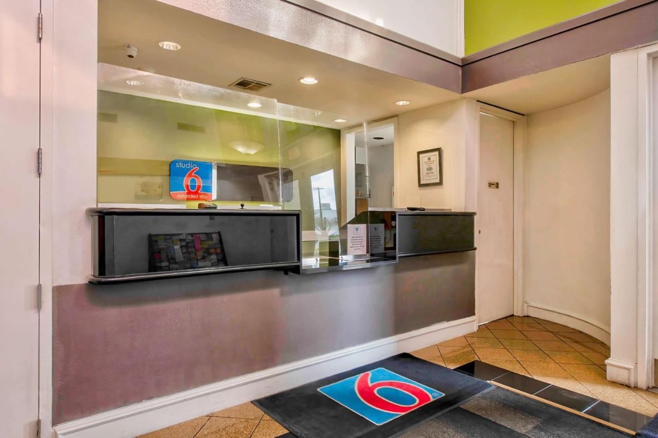 Studio 6-San Antonio, Tx - Airport ภายนอก รูปภาพ