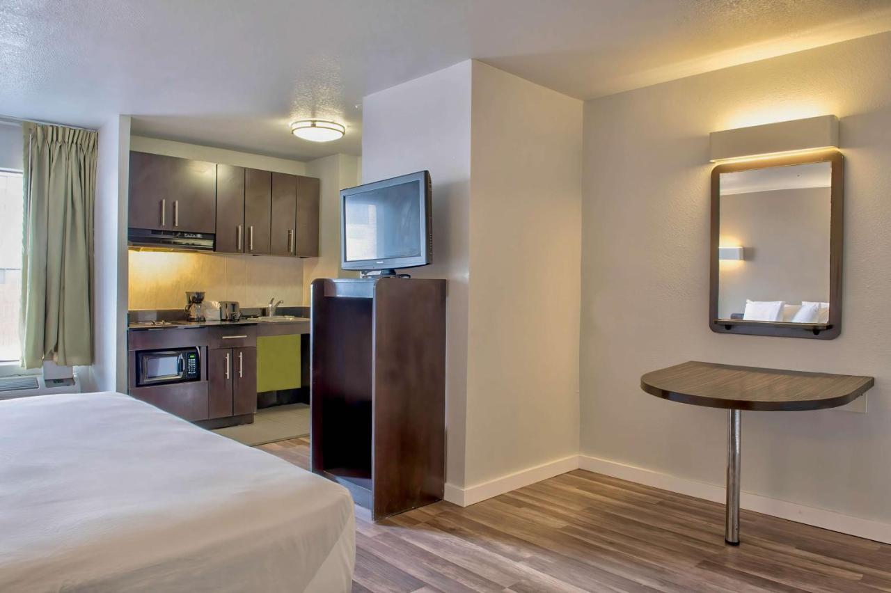 Studio 6-San Antonio, Tx - Airport Hotel ภายนอก รูปภาพ